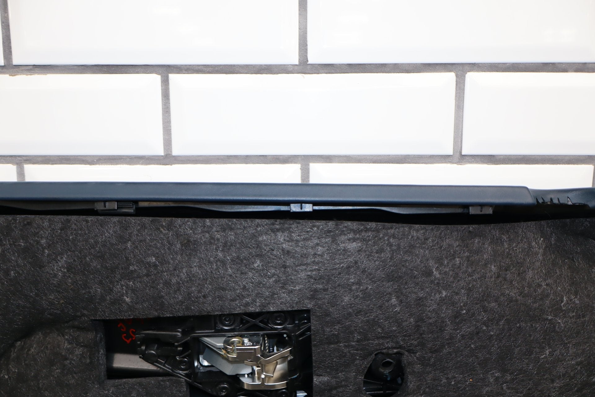 2010-2016 Porsche Panamera 4 S Right Front Interior Trim Panel Yachting Blue/ Cream BD