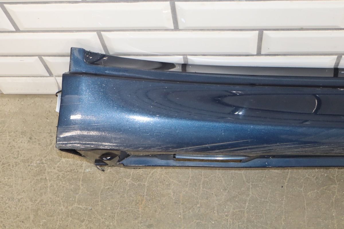2010-2016 Porsche Panamera 4 S Right Rocker Molding Dark Blue Metallic Dark Blue Metallic