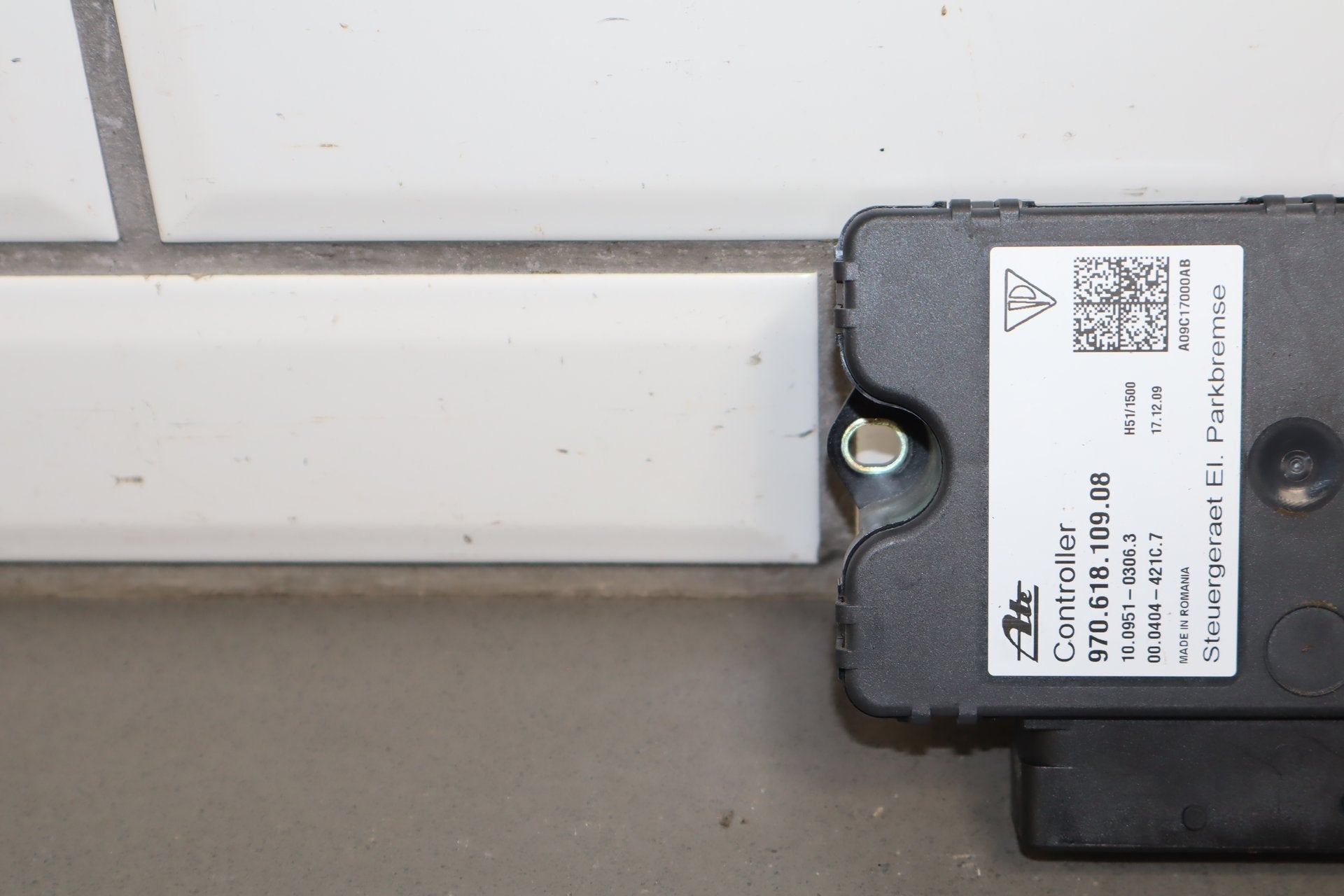 2010-2016 Porsche Panamera 970- Parking Brake Control Module PN: 97061810908