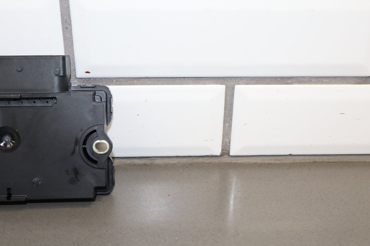 2010-2016 Porsche Panamera 970- Parking Brake Control Module PN: 97061810908