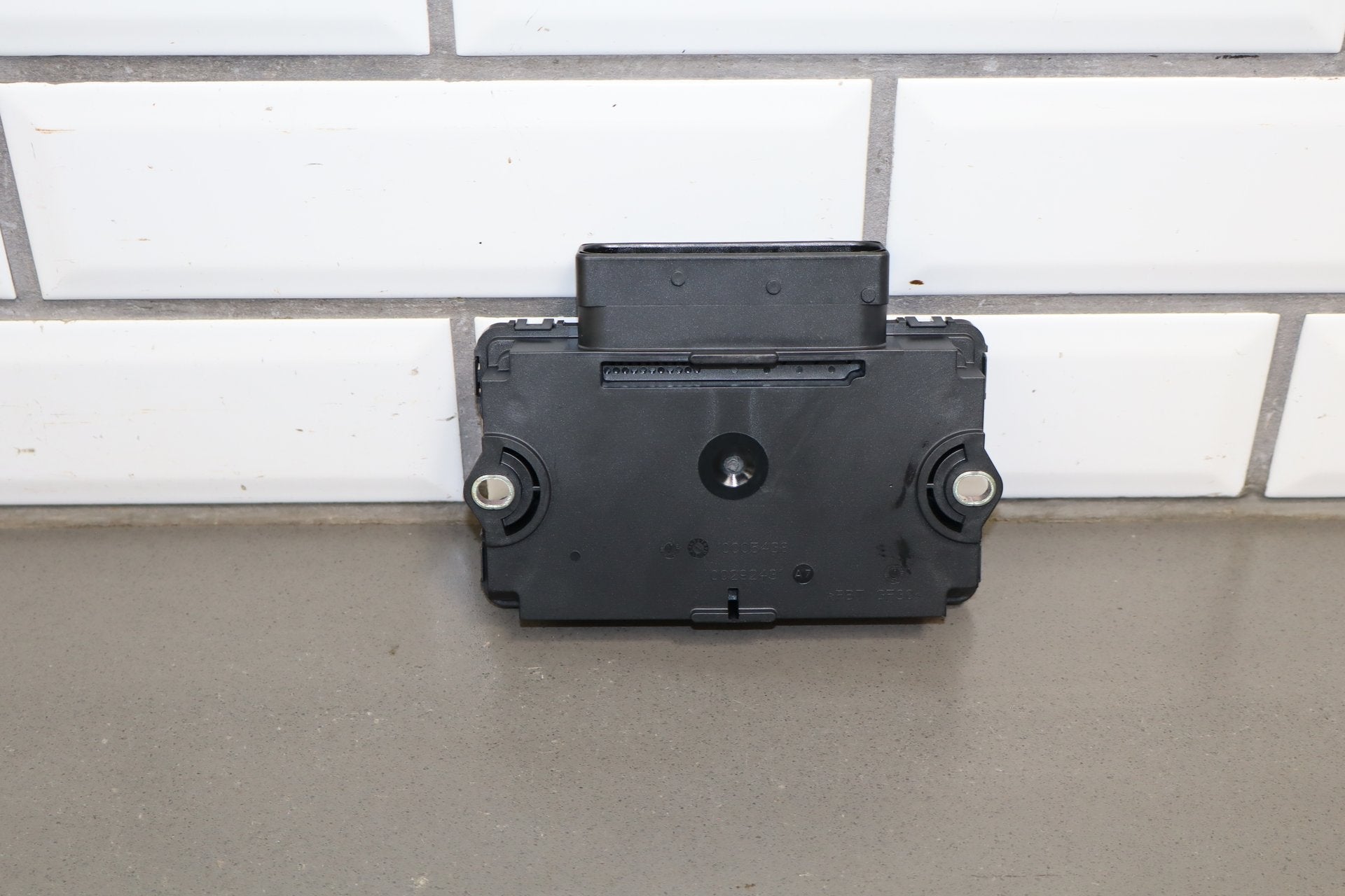 2010-2016 Porsche Panamera 970- Parking Brake Control Module PN: 97061810908