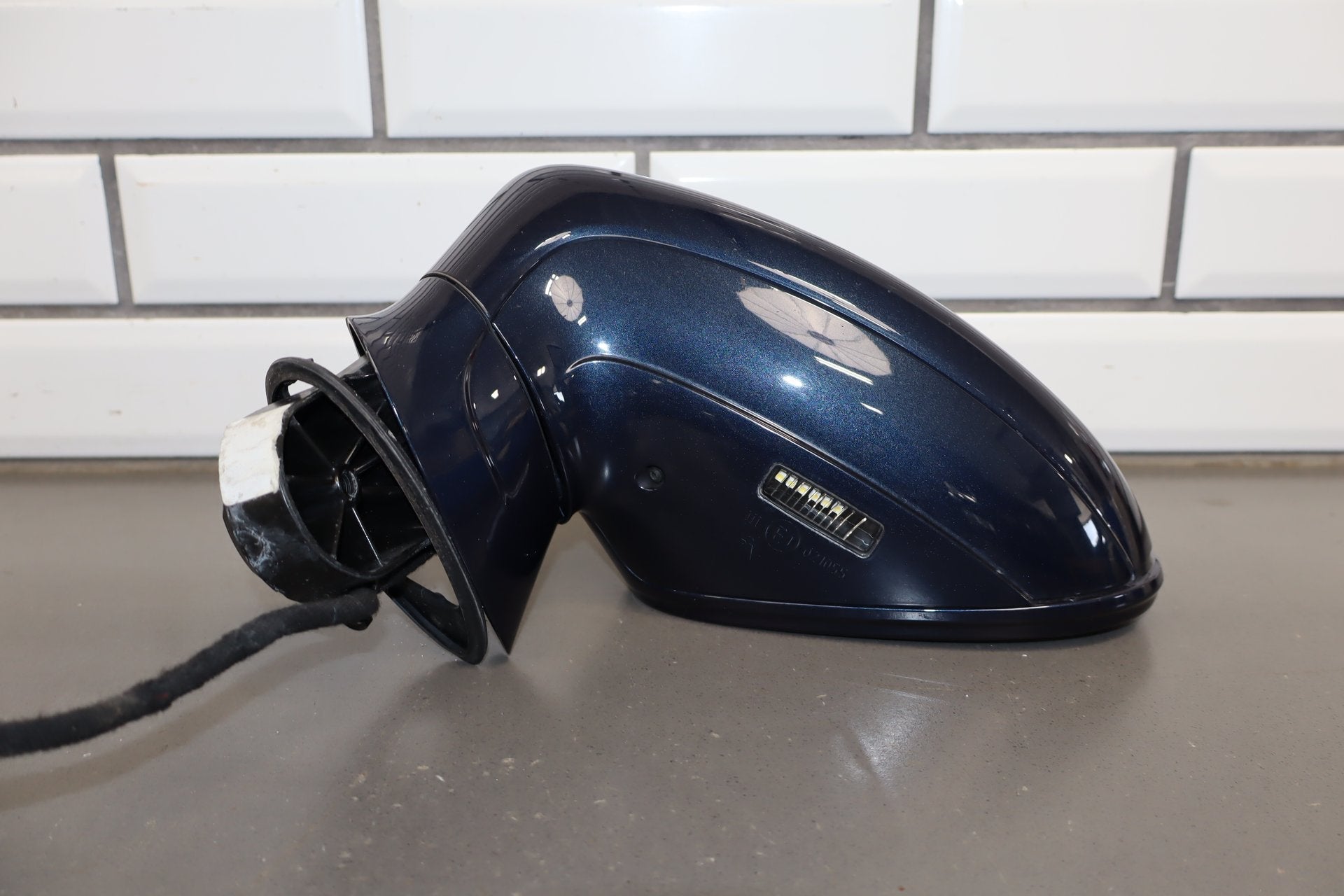2010-2016 Porsche Panamera Left Door Mirror Dark Blue Metallic N4