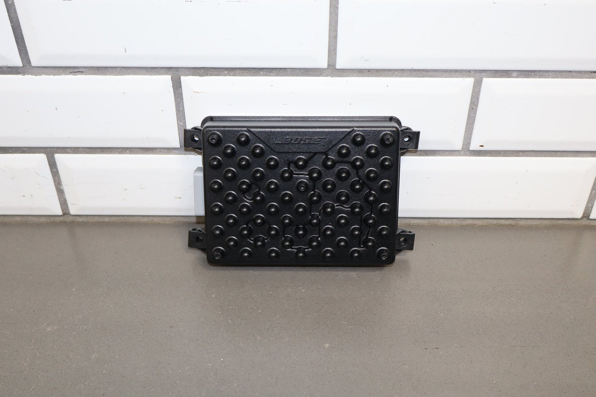 2010-2016 Porsche Panamera Radio Amplifier OEM