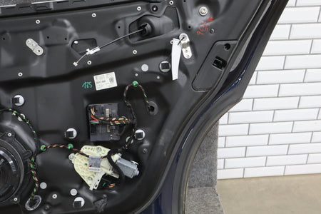 2010-2016 Porsche Panamera Right Rear Door Dark Blue Metallic ( N4 )
