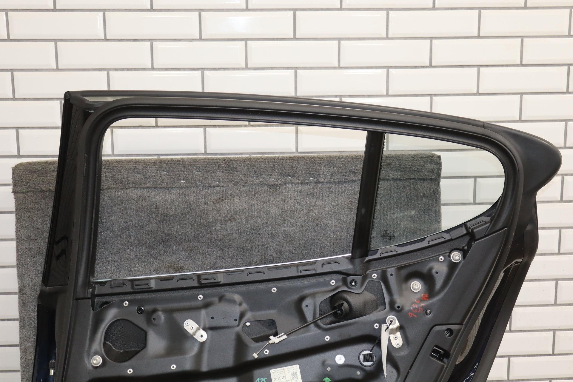 2010-2016 Porsche Panamera Right Rear Door Dark Blue Metallic ( N4 )