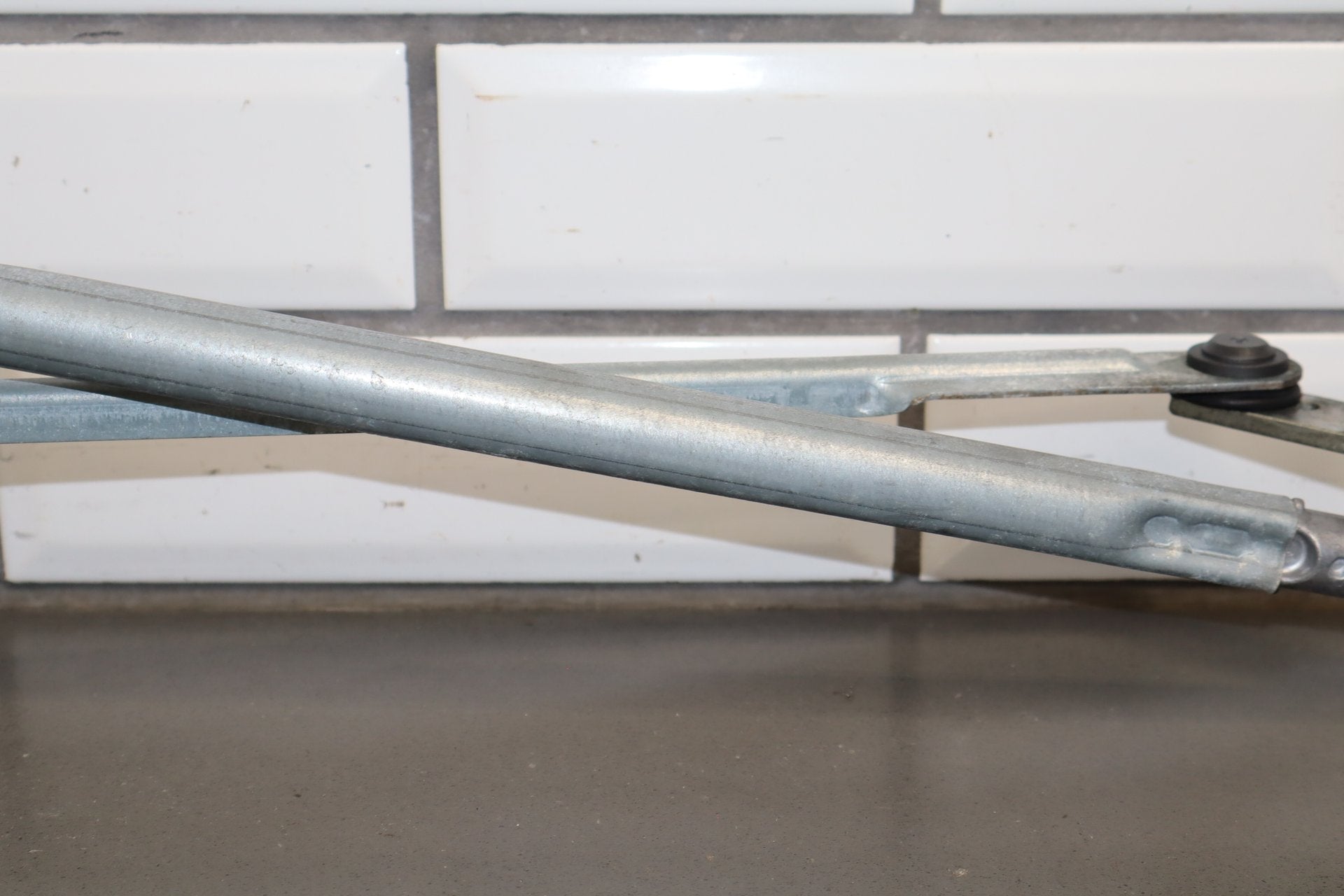 2010-2016 Porsche Panamera Windshield Wiper Front Wiper Motor OEM