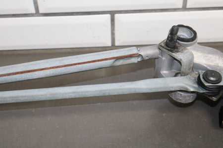 2010-2016 Porsche Panamera Windshield Wiper Front Wiper Motor OEM