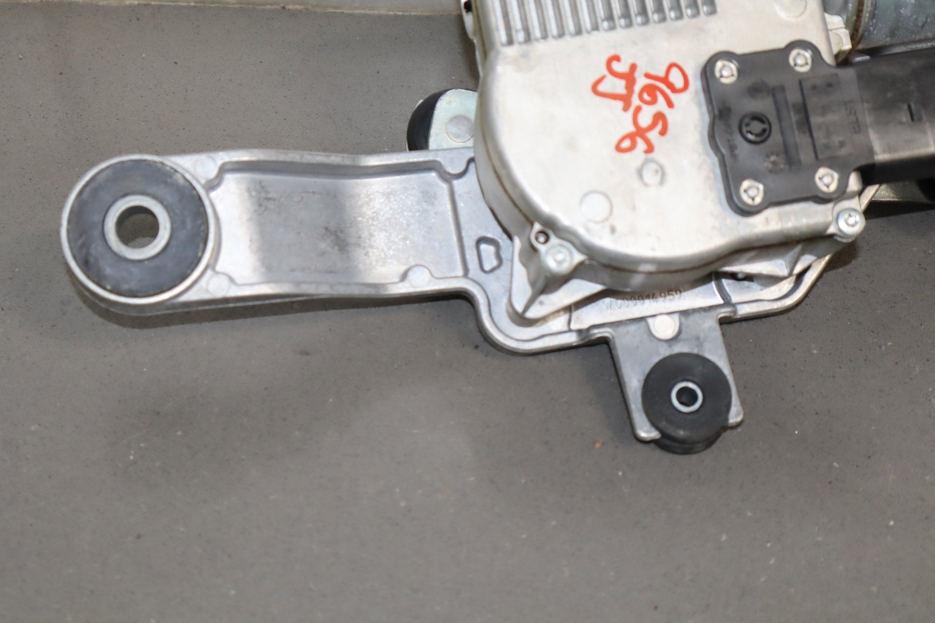 2010-2016 Porsche Panamera Windshield Wiper Front Wiper Motor OEM