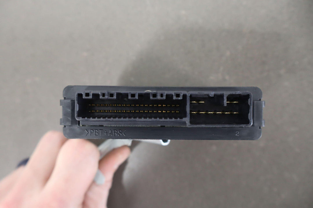 2010 - 2019 Lexus GX460 Transfer Case Control Module (89533 - 60271) OEM