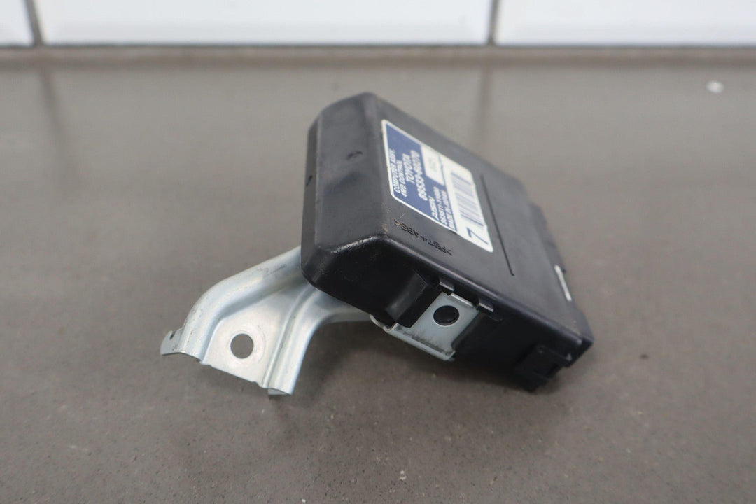 2010 - 2019 Lexus GX460 Transfer Case Control Module (89533 - 60271) OEM