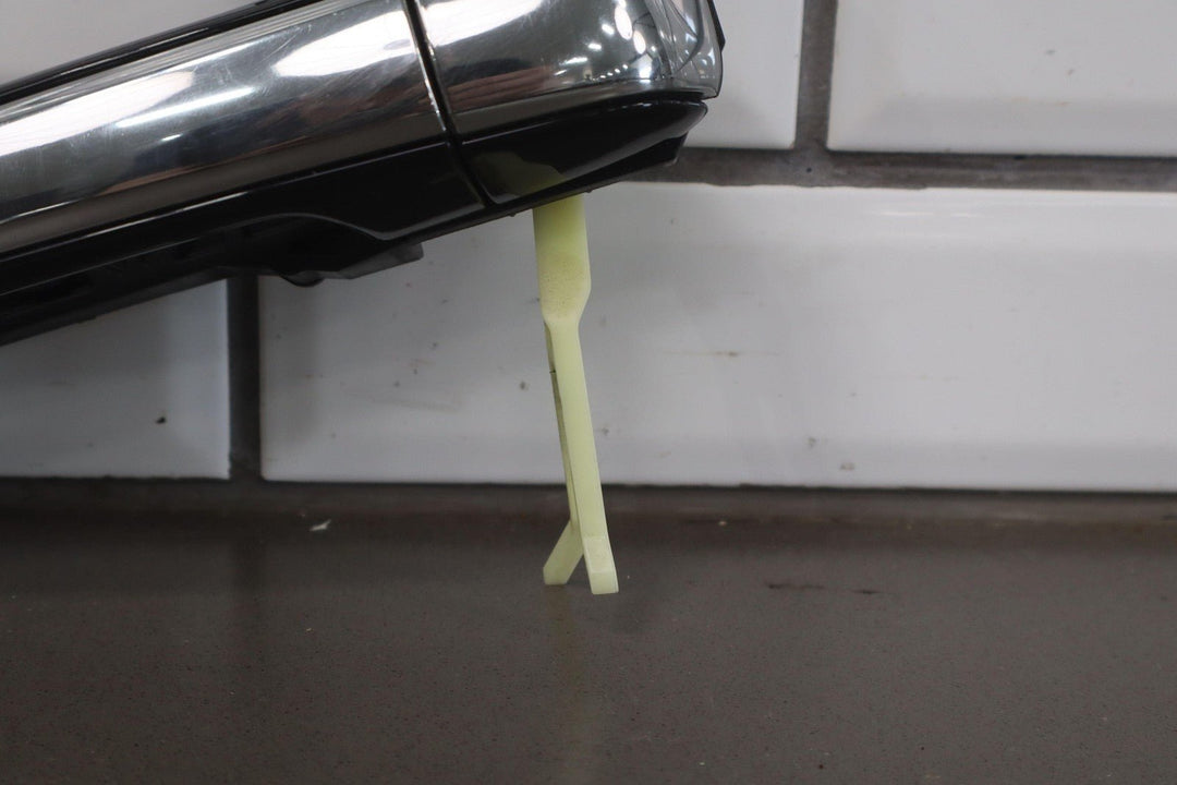 2010 - 2023 Lexus 460 Left Rear Exterior Door Handle W/Chrome Trim