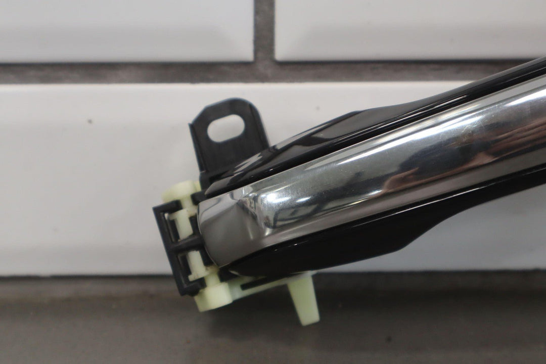 2010 - 2023 Lexus 460 Left Rear Exterior Door Handle W/Chrome Trim