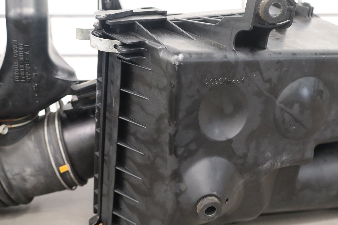 2010 - 2023 Lexus GX460 Air Intake Cleaner Tube Box Lid Resonators