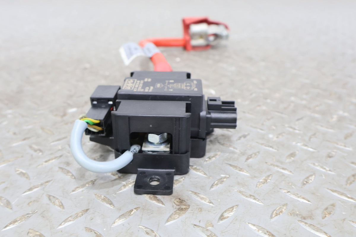 2010 ASTON- Battery Terminal