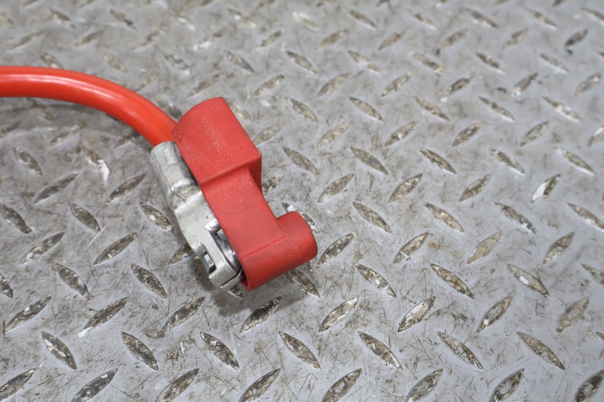 2010 ASTON- Battery Terminal