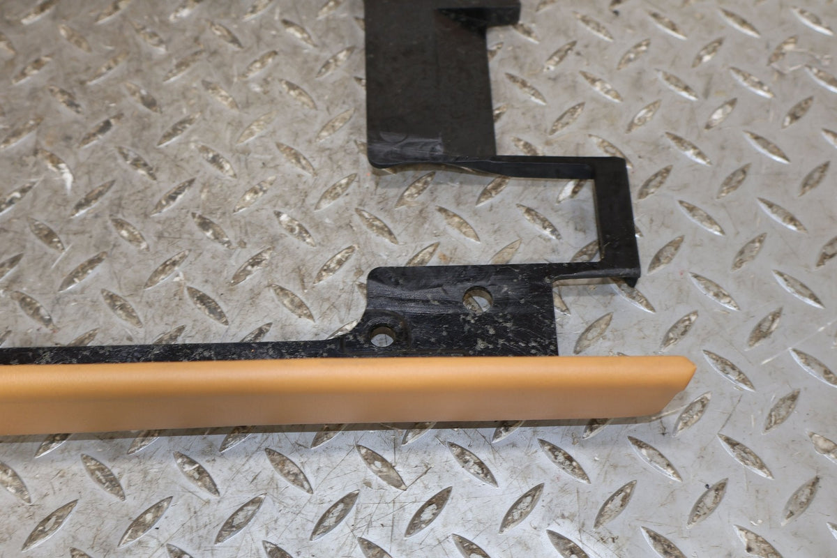 2010 ASTON- Front Console