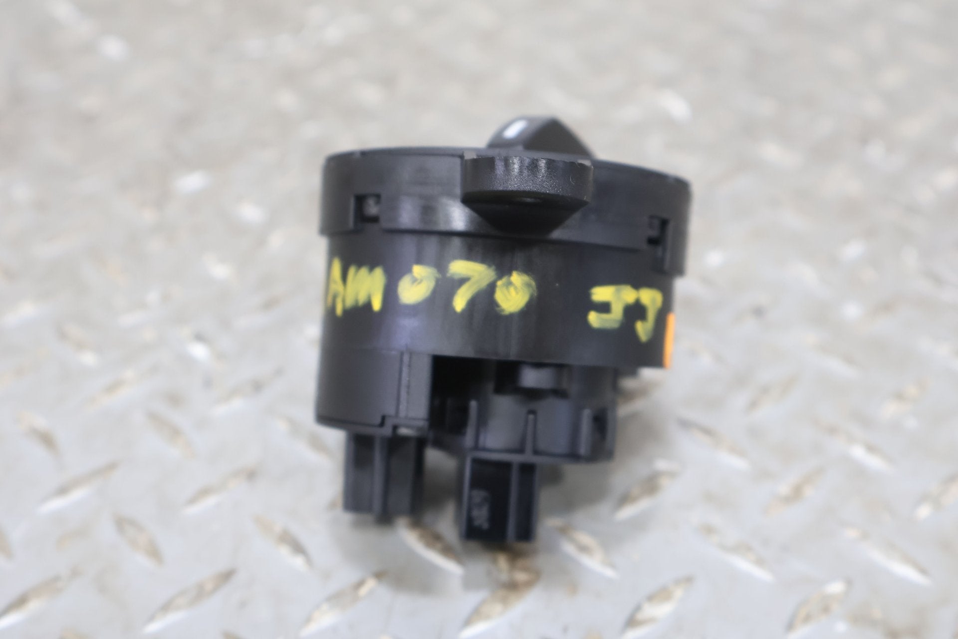 2010 ASTON- Headlight Switch