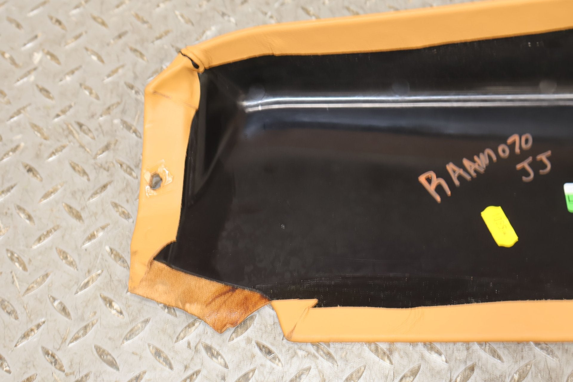 2010 ASTON- Kick Panel