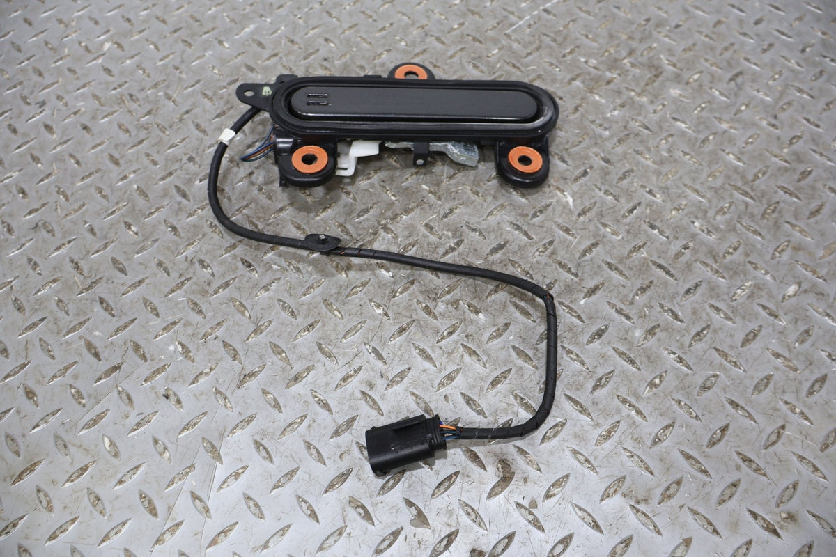 2010 ASTON- Left Front Door Handle