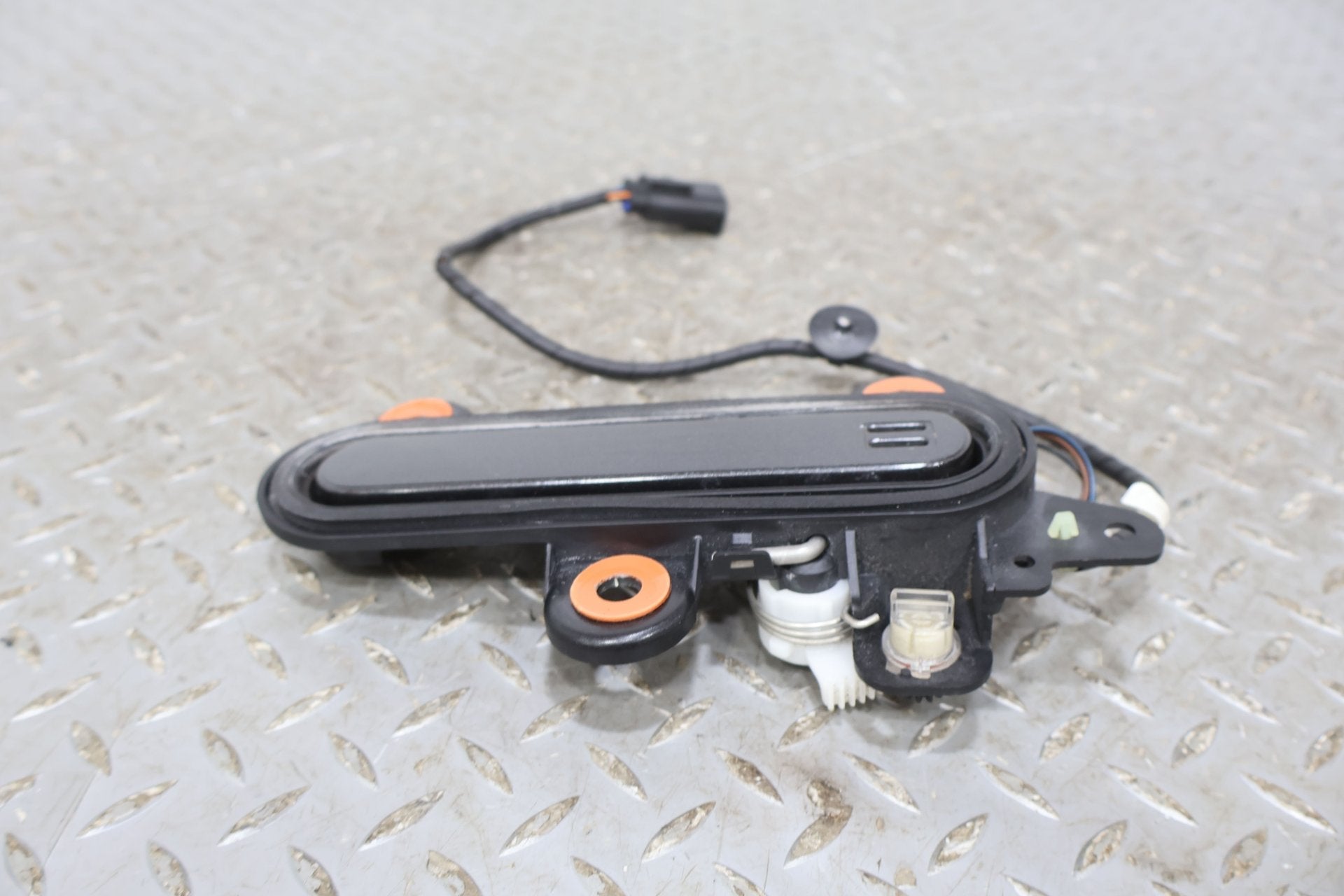 2010 ASTON- Left Front Door Handle
