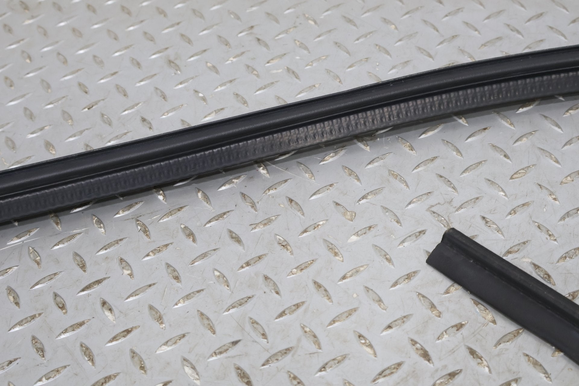 2010 Aston Martin V8 Vantage OEM Convertible Boot Cover Weather Stripping Seal