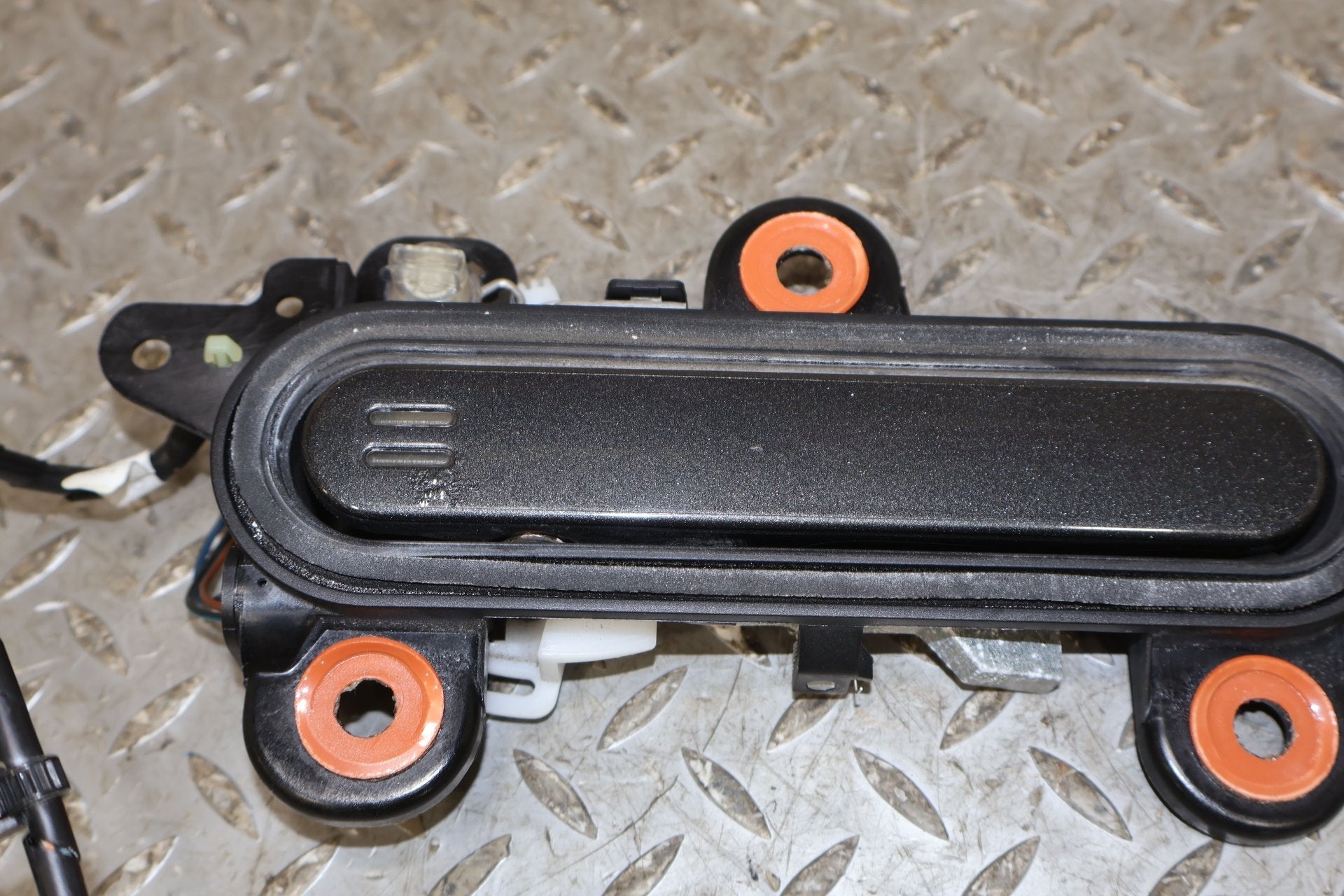 2010 ASTON- Right Front Door Handle