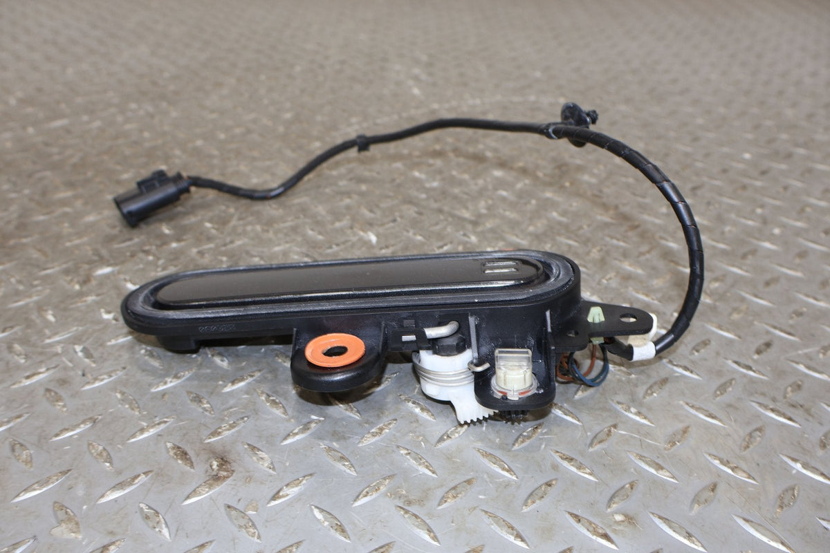 2010 ASTON- Right Front Door Handle