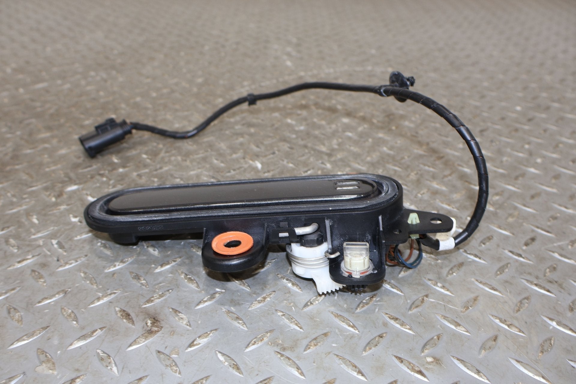 2010 ASTON- Right Front Door Handle
