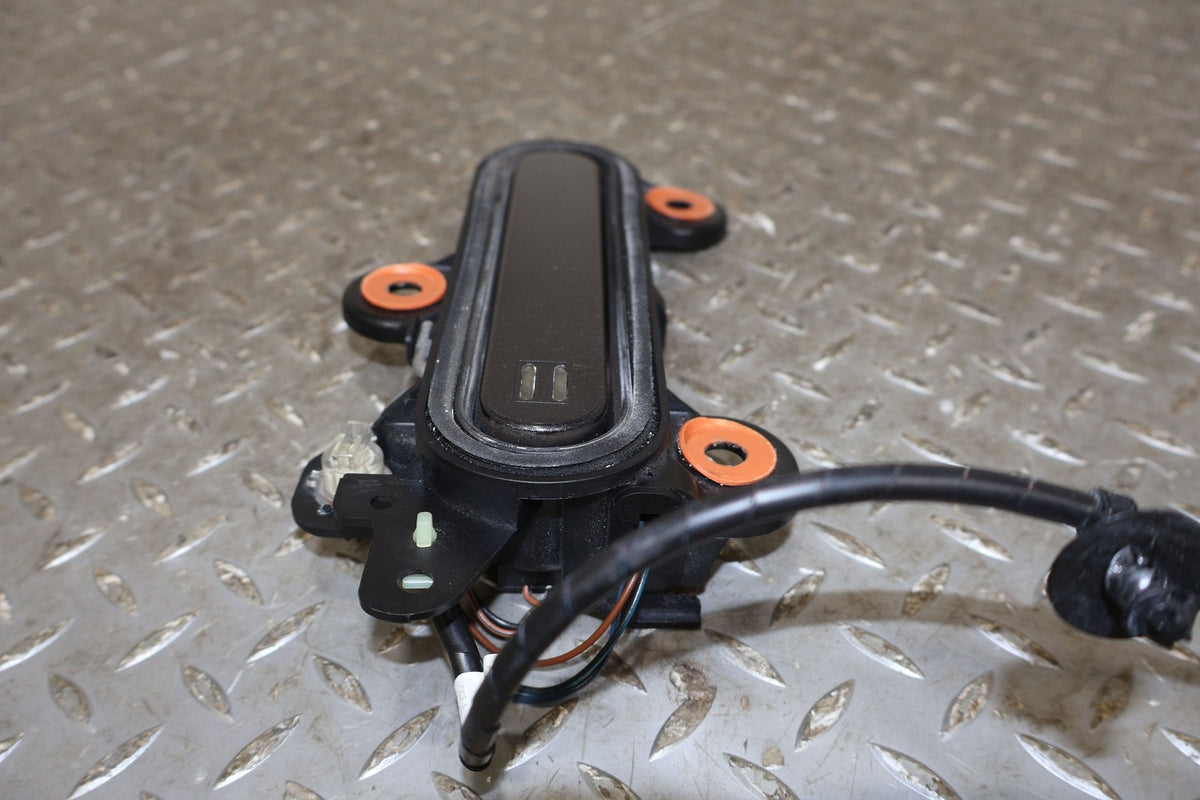 2010 ASTON- Right Front Door Handle
