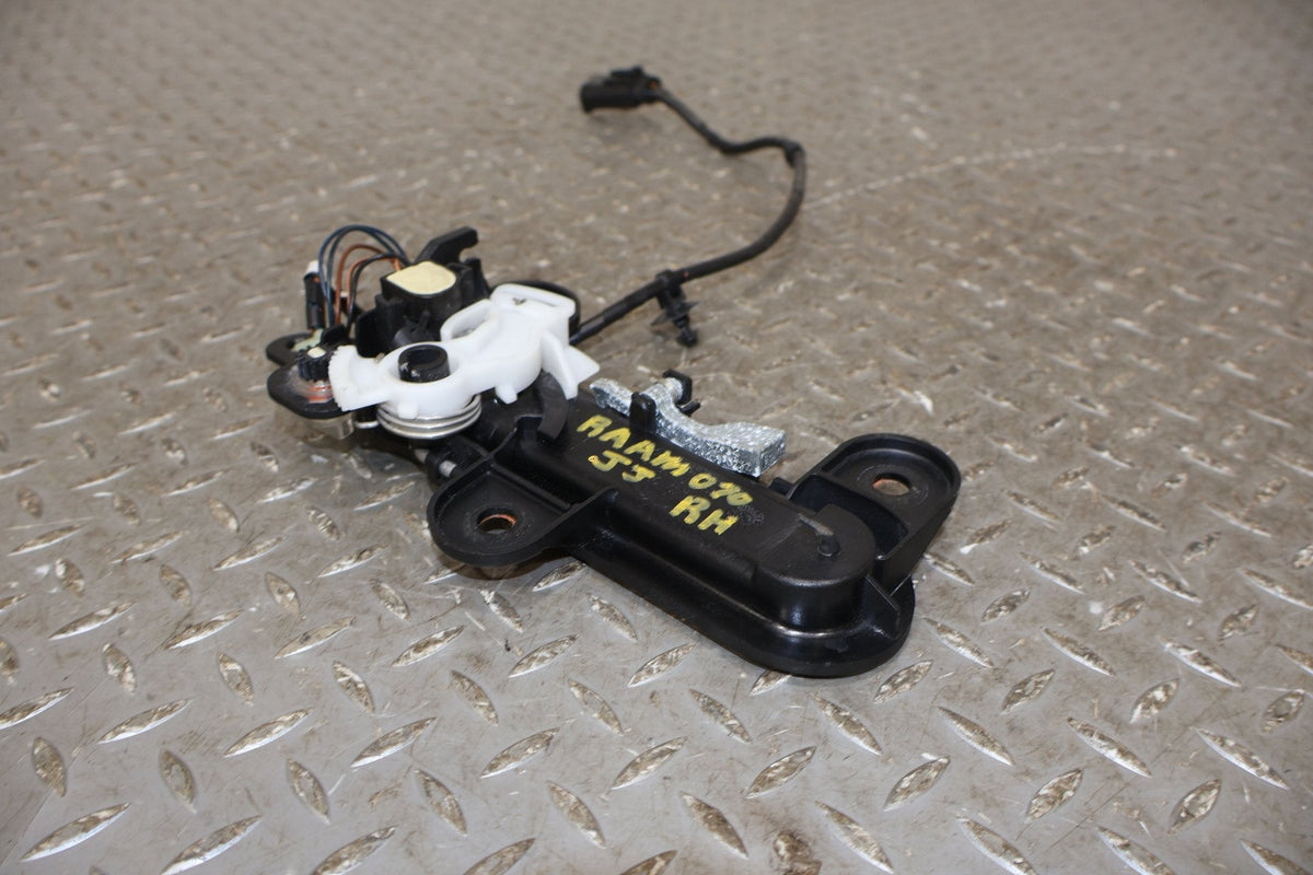 2010 ASTON- Right Front Door Handle