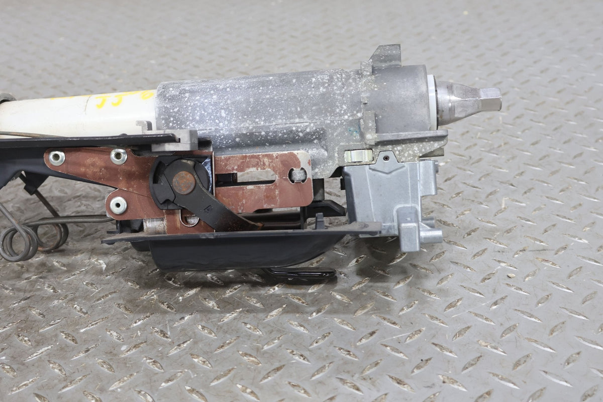 2010 ASTON- Steering Column