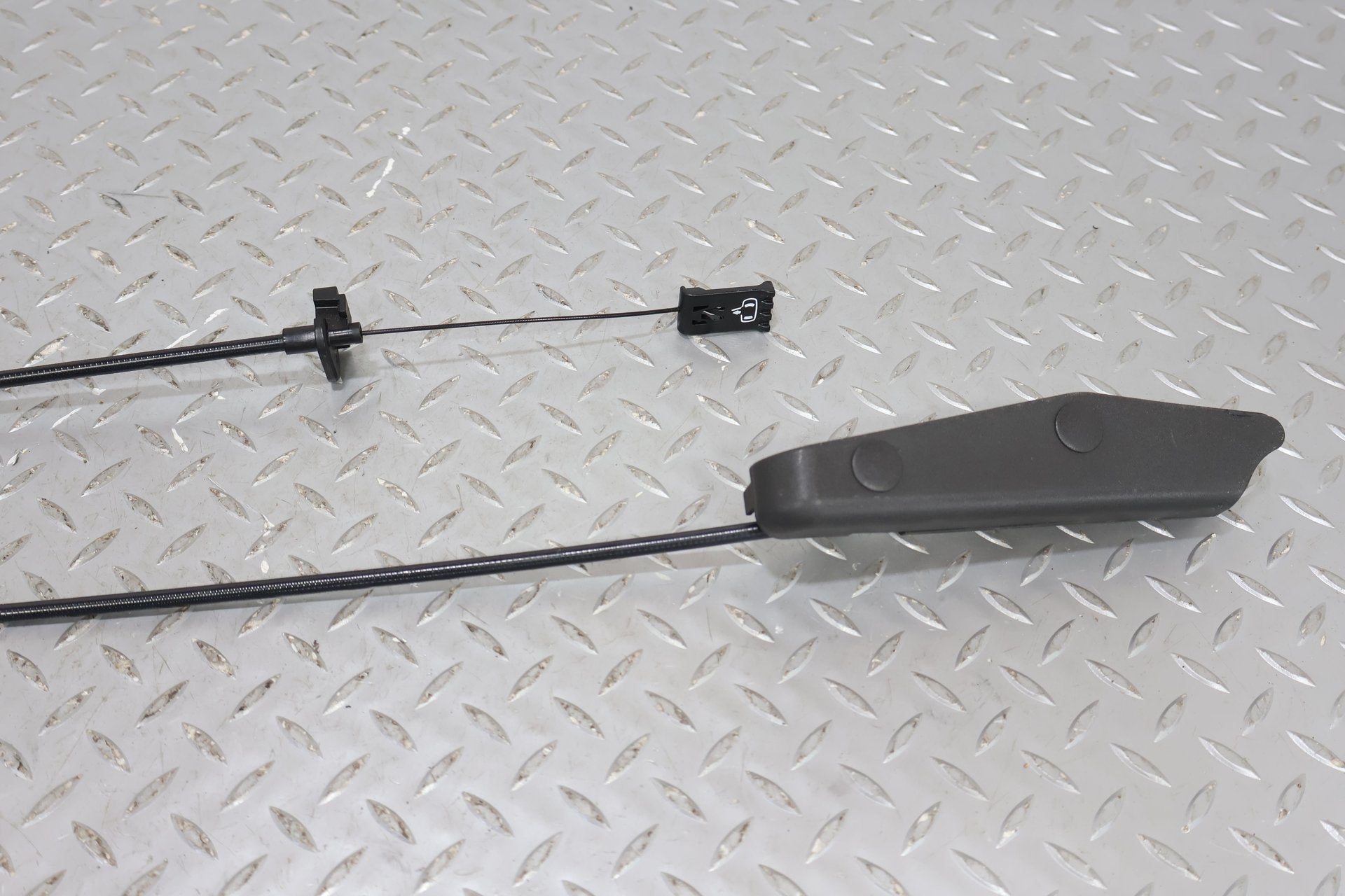 2010 Chevrolet Corvette- Left Front Door Latch
