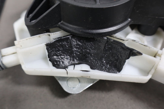 2010 Chevrolet Corvette Right Front Door Regulator Genuine