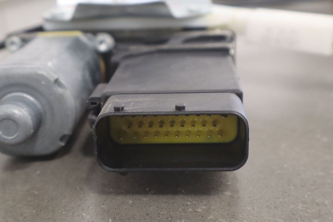 2010 Chevrolet Corvette Right Front Door Regulator Genuine