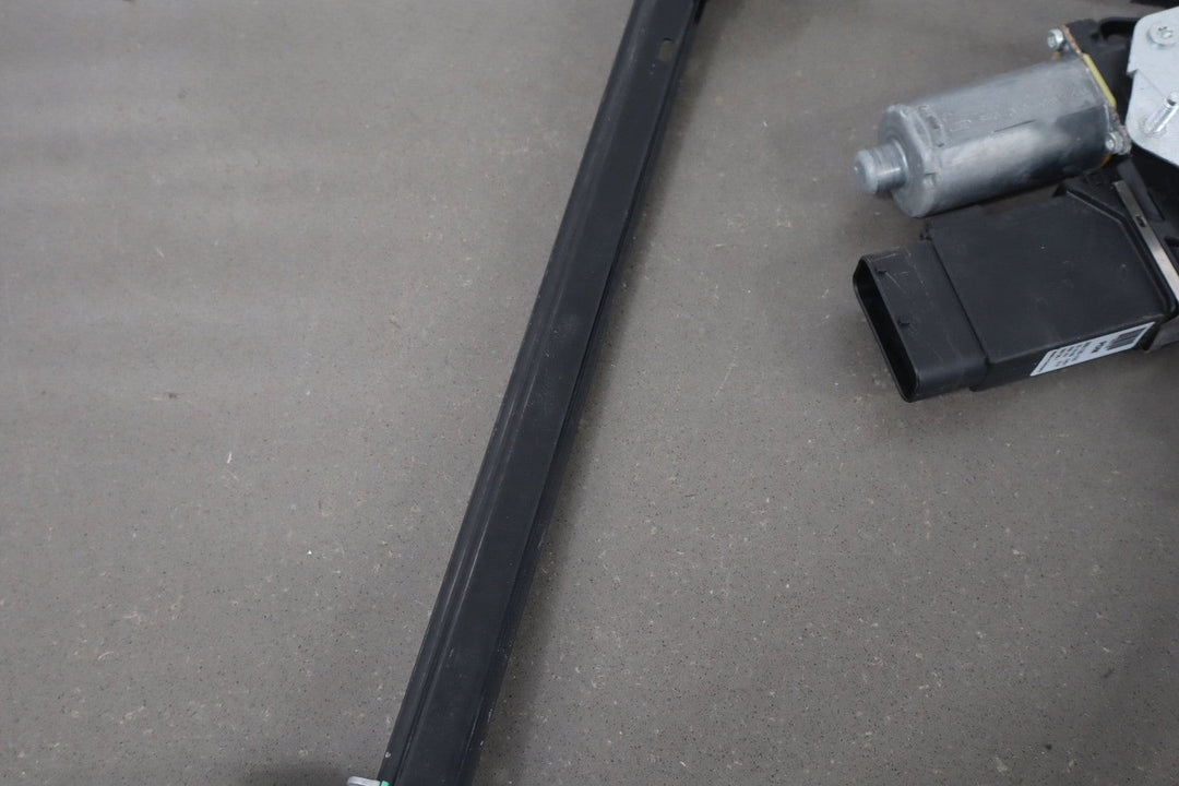 2010 Chevrolet Corvette Right Front Door Regulator Genuine