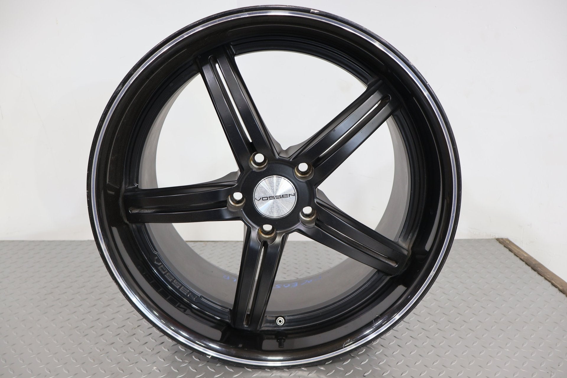 2010 Chevrolet Corvette- Wheel