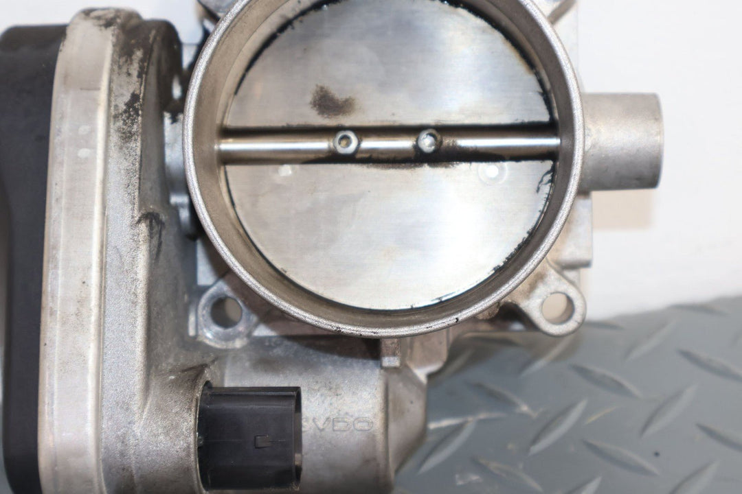 2010 Dodge Challenger Throttle Body