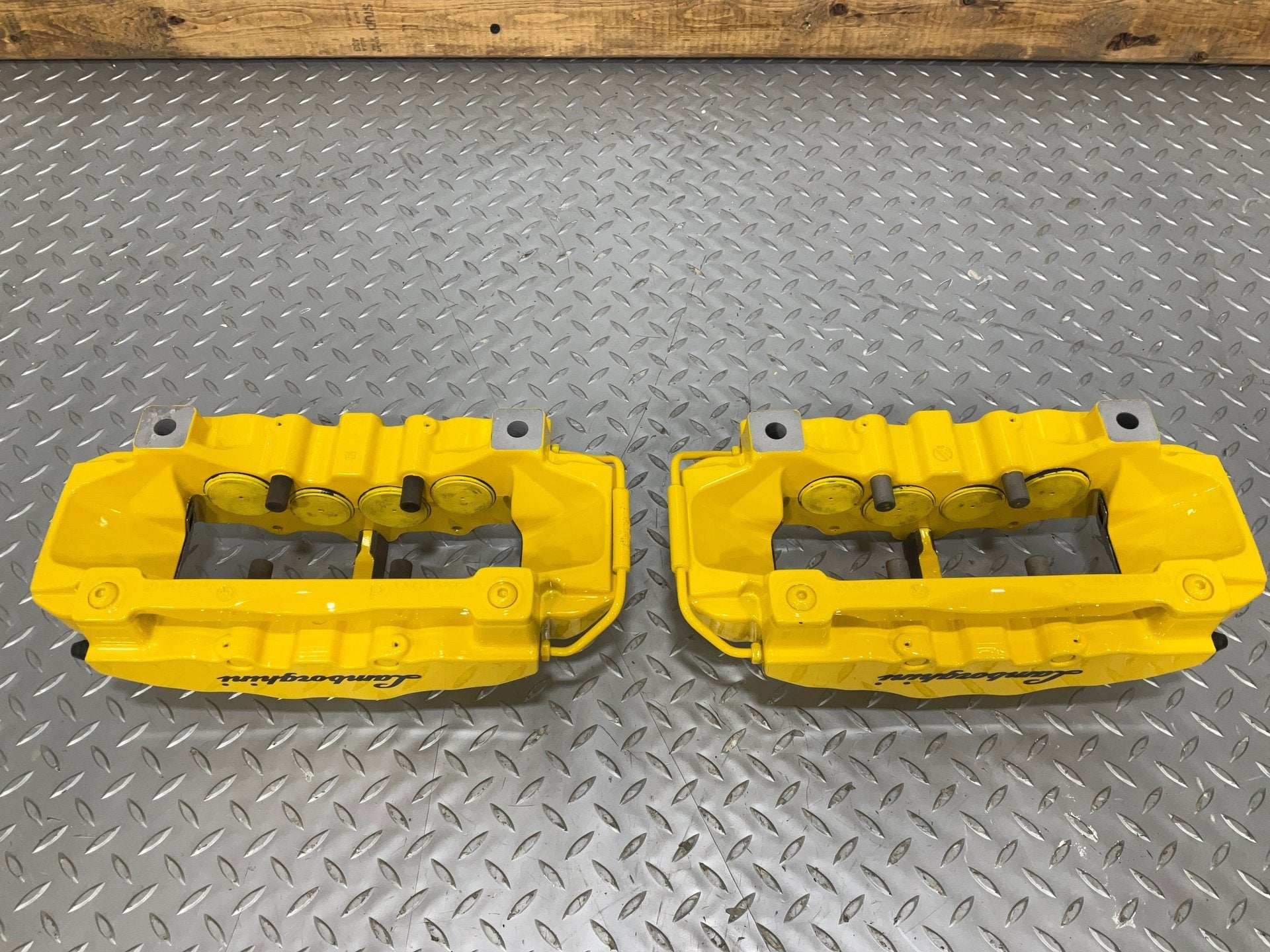 2010 LAMBOR- Caliper