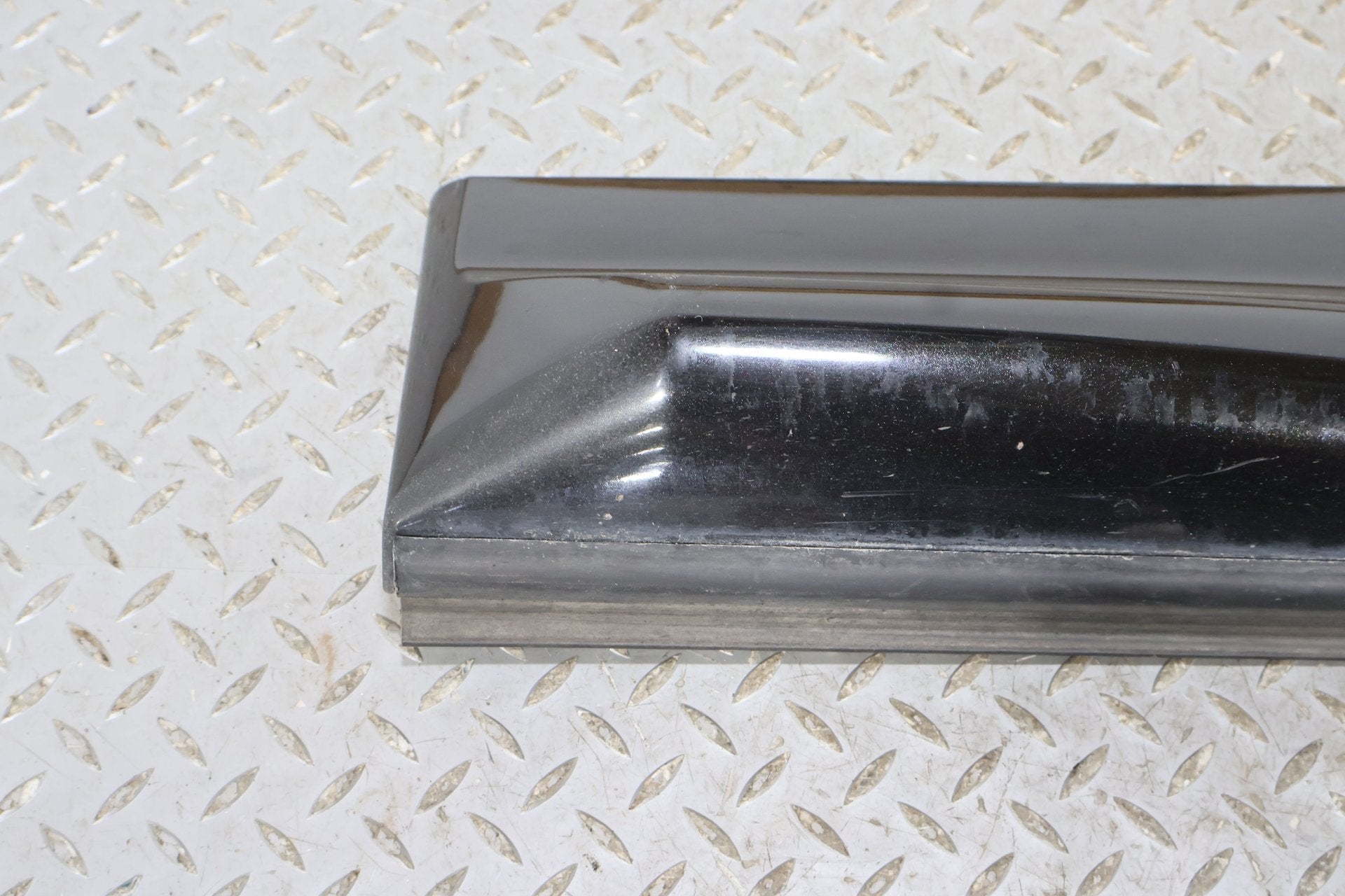 2010 Land Rover Range Rover Sport- REAR DOOR MOULDING