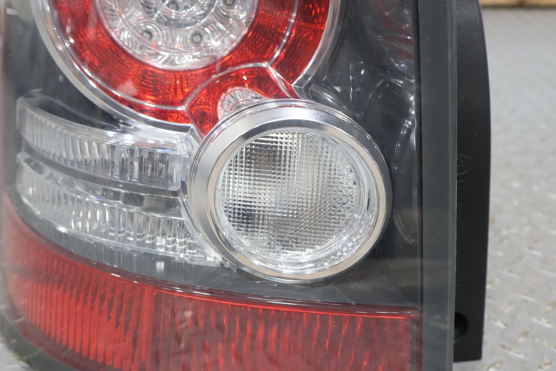 2010 Land Rover Range Rover Sport- TAIL LIGHT ASSEMBLY