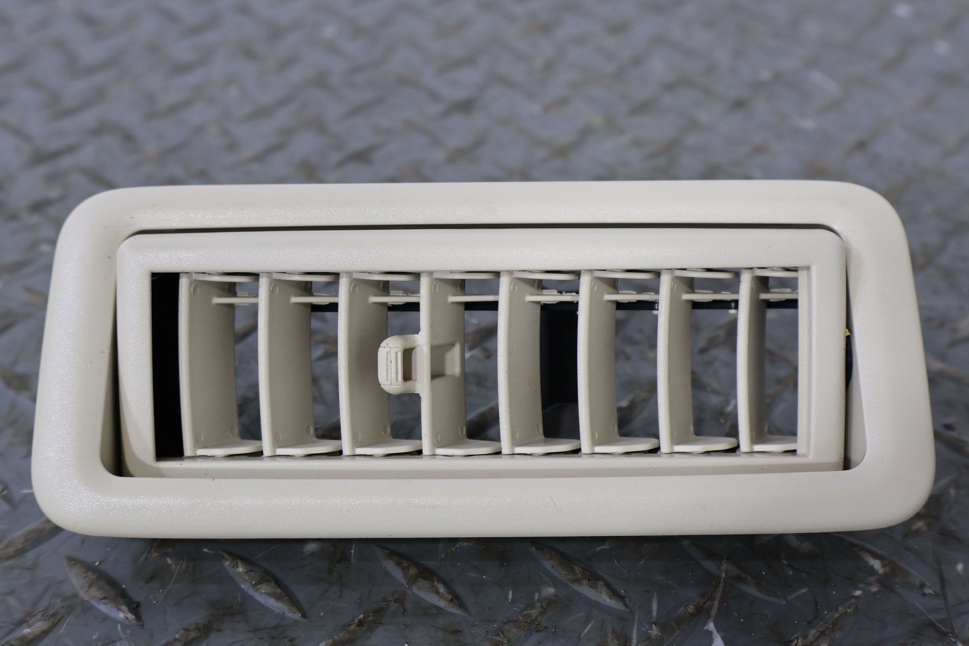 2010 Lexus GX460- Dash Vent