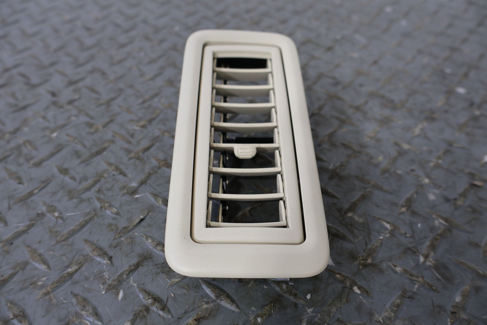 2010 Lexus GX460- Dash Vent