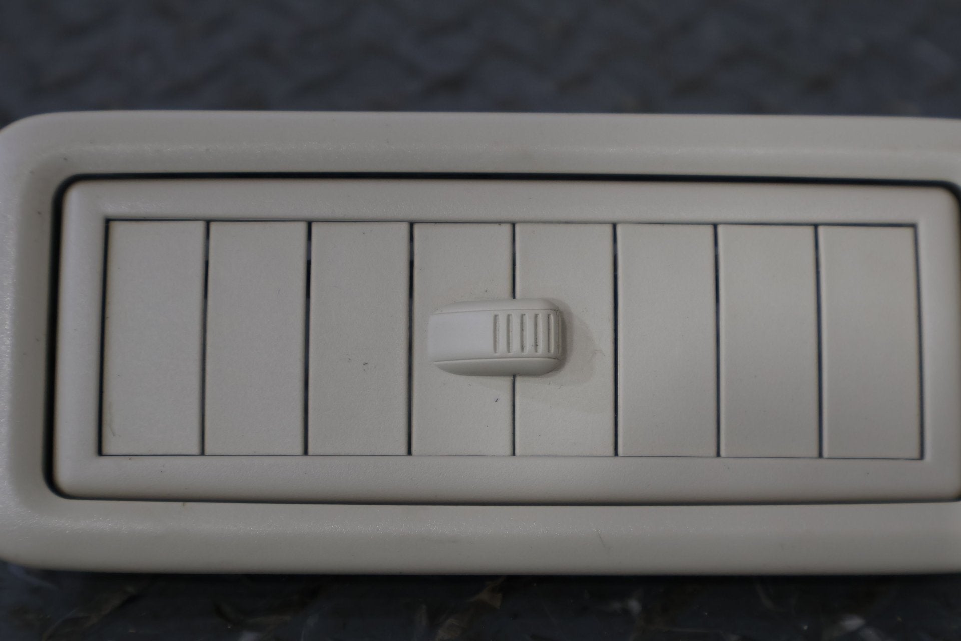 2010 Lexus GX460- Dash Vent