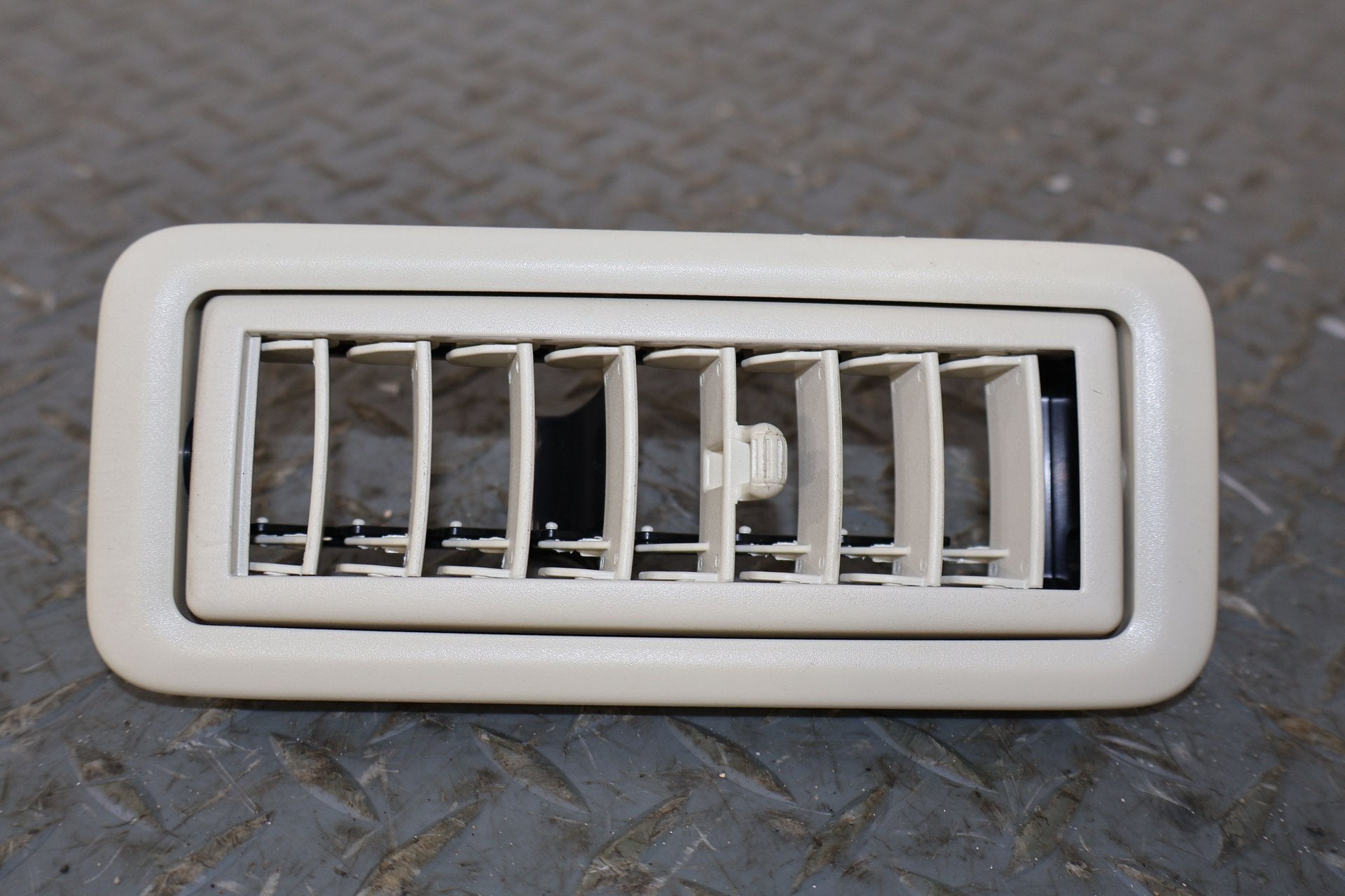 2010 Lexus GX460- Dash Vent