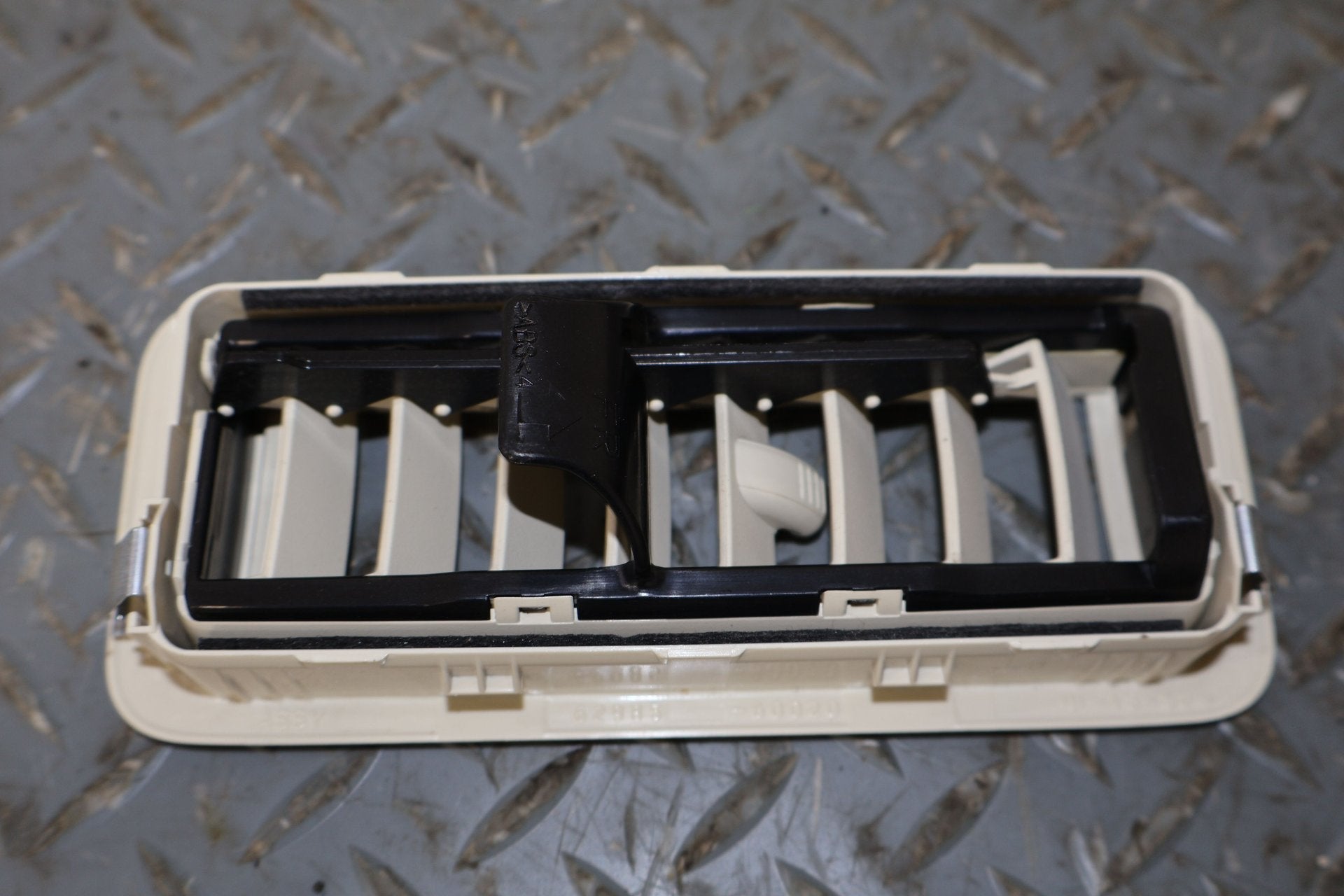 2010 Lexus GX460- Dash Vent