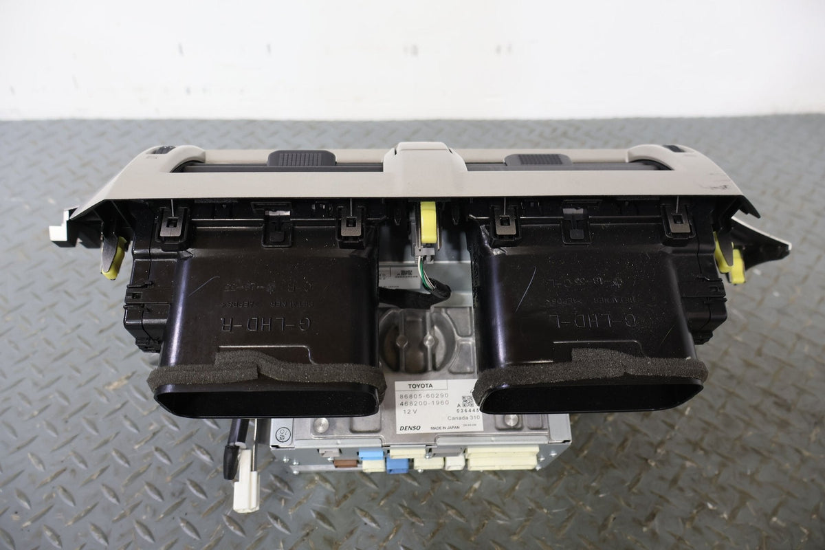 2010 Lexus GX460- Radio