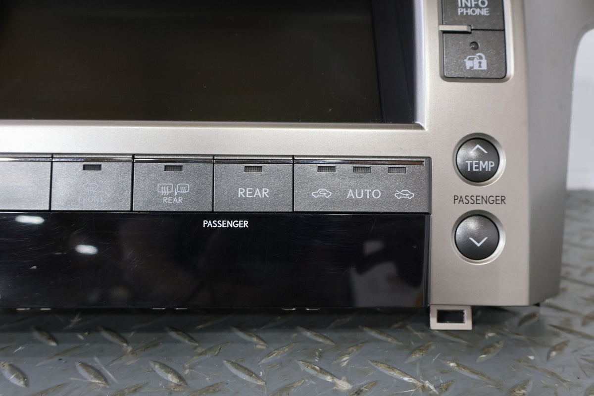 2010 Lexus GX460- Radio