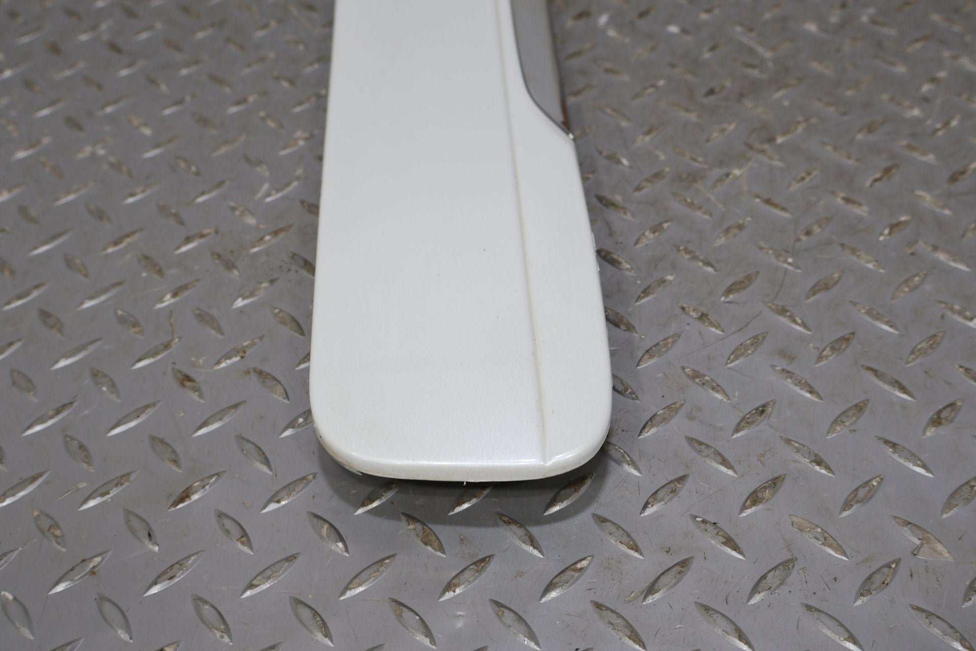 2010 Lexus GX460- REAR DOOR MOULDING