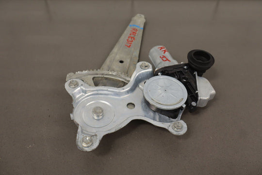 2010 Lexus GX460 - Right Rear Door Regulator