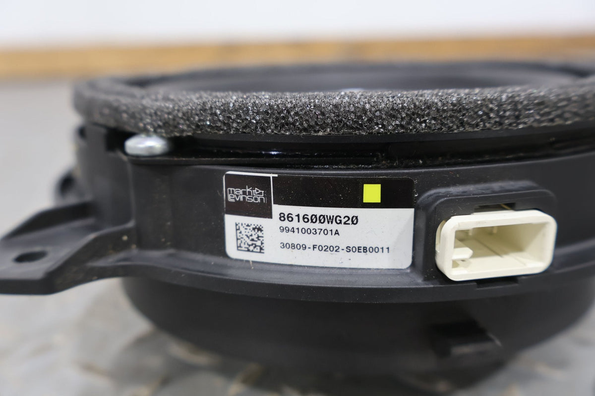 2010 Lexus GX460- Speakers
